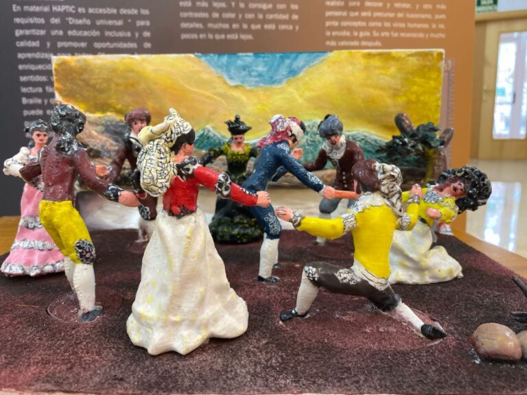 La Facultad de Letras de la UCLM acoge una exposición de arte inclusivo para personas con discapacidad visual