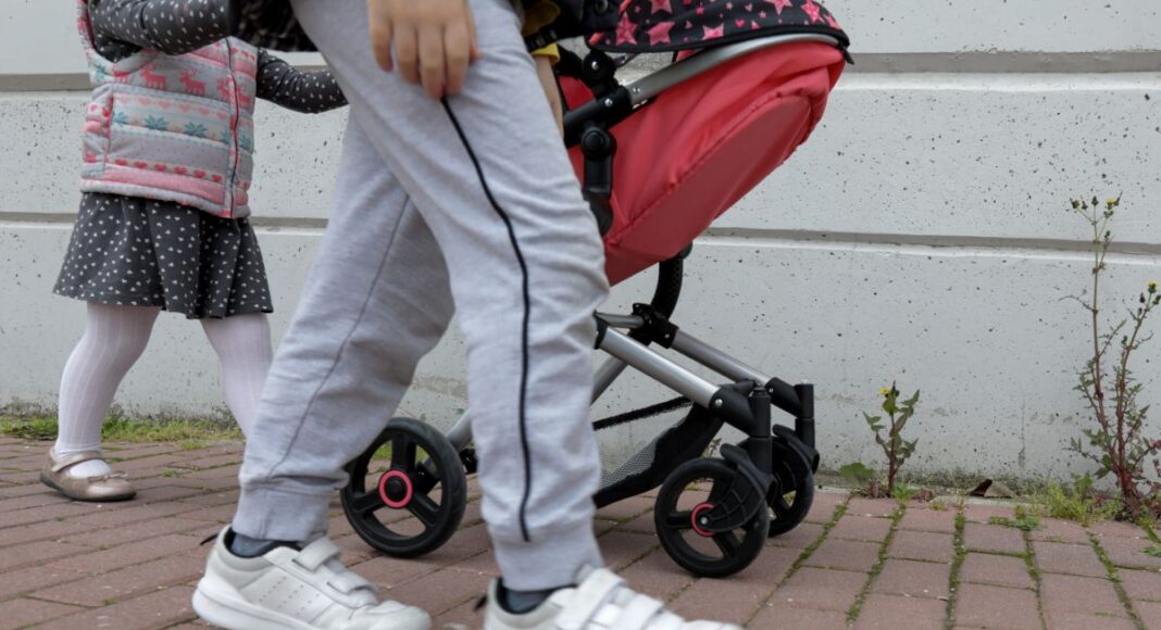 familias, bebés, carro de bebé