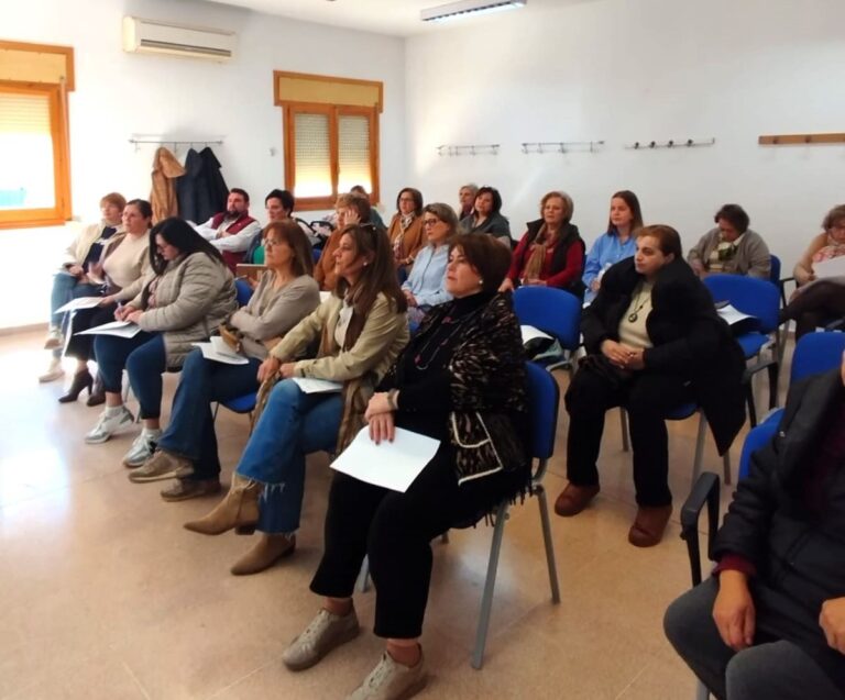 AMFAR fortalece las competencias técnicas de las mujeres para su incorporación al sector agrario