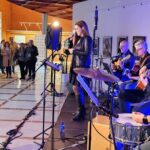 Arte en bolsas, fotografía, música y relato corto maridan en las Jornadas ‘Alma del Vino’ de Manzanares