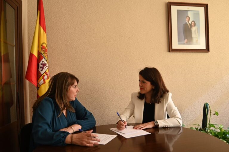 Pelayo se interesa en Puebla de Don Rodrigo por proyectos culturales a desarrollar en el municipio