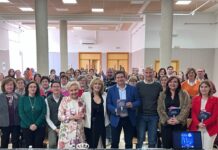 Nieves Herrero presenta su novela Luna Roja en Bolaños de Calatrava ante un público entregado