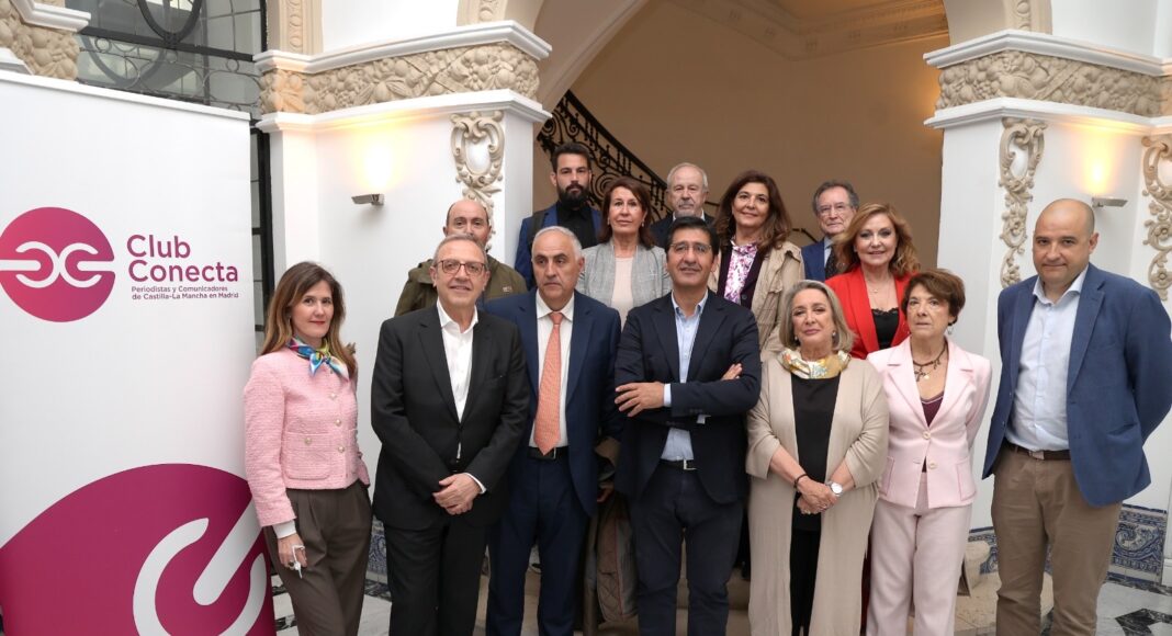 Caballero analiza el nuevo acuerdo para la reforma del Estatuto de Autonomía con el Club Conecta