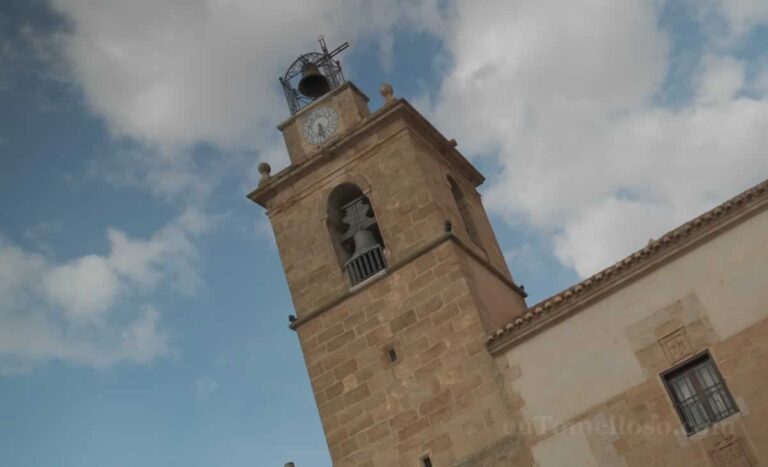 Repique de campanas de las iglesias y parroquias de Castilla-La Mancha tras la fumata blanca