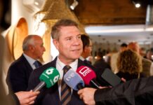 Page pide ir a la causa del apagón antes de derivar responsabilidades y destaca que Corredor es muy «competente»