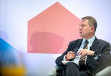 Page urge tomar medidas contra Leire Díez y el PSOE le abre un expediente informativo