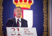 Page afirma que el Estatuto no meterá «en ningún problema» al Congreso porque es «leal» a la Constitución