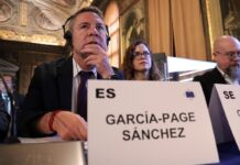 Page describe como «esencial» la supervivencia del viñedo tradicional y los «etiquetados sencillos» del vino