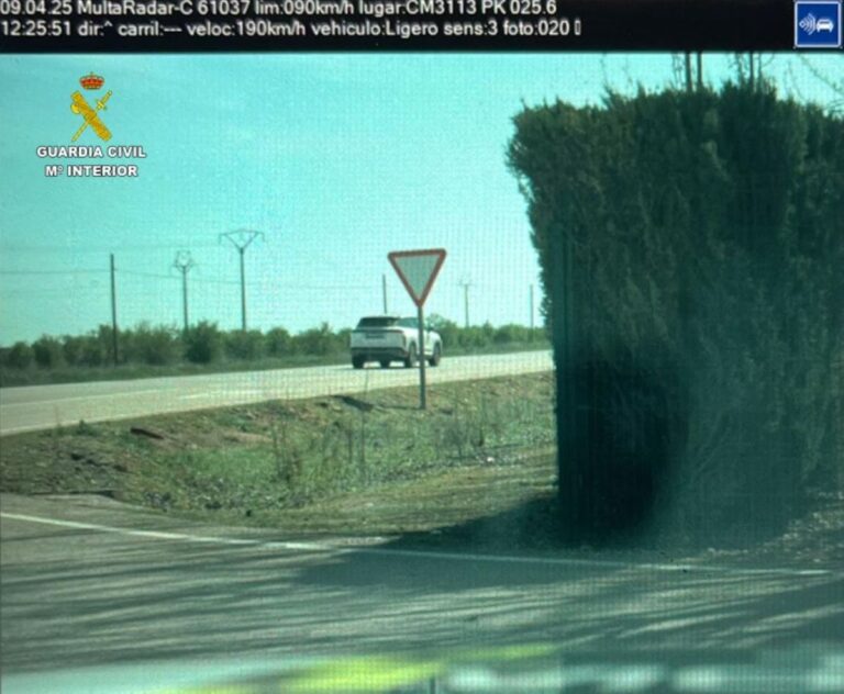Investigado por conducir a 190 km/h en una vía de 90 en Argamasilla de Alba
