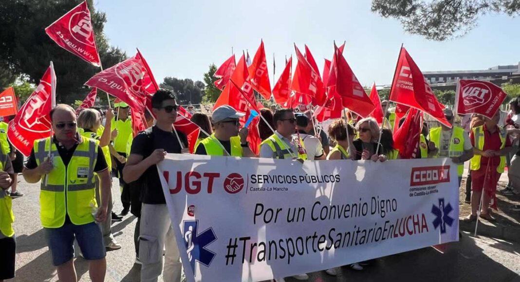 Los trabajadores del transporte sanitario acusan al Sescam de “mentir a la ciudadanía” y anuncian nuevas movilizaciones