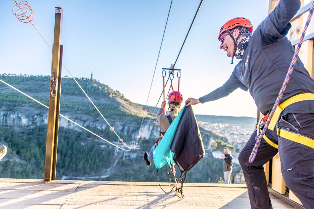 Cinco tirolinas espectaculares para disfrutar de la adrenalina sin salir de Castilla-La Mancha