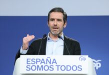 El PP recuerda a Page, tras pedir elecciones, que tiene ocho diputados en el Congreso para defender su propuesta