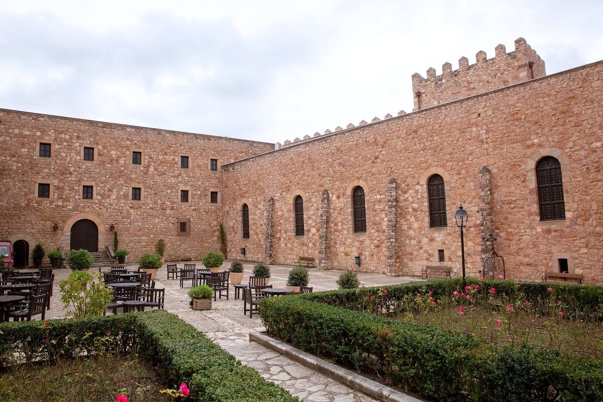 El castillo de Sigüenza: una fortaleza medieval y el eco de una Borbón entre sus muros