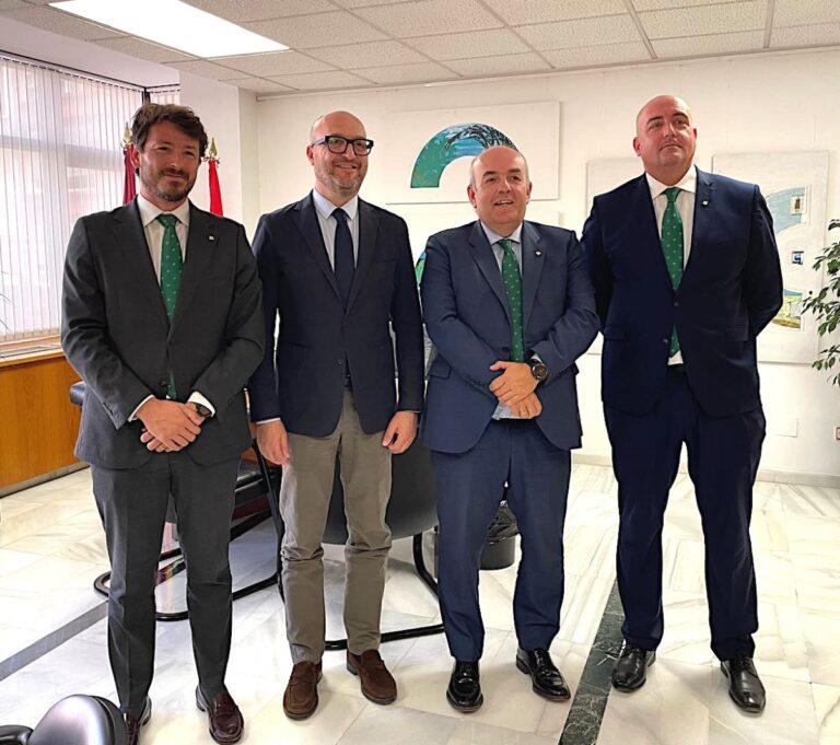 Eurocaja Rural respalda las inversiones municipales de Murcia a través de una operación financiera con el Ayuntamiento