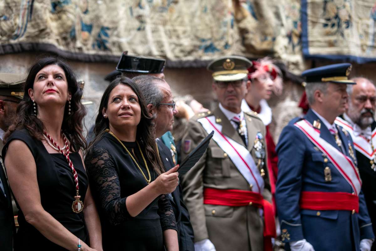 Ni el sol pudo con la fe: Toledo se vuelca con la Custodia de Arfe