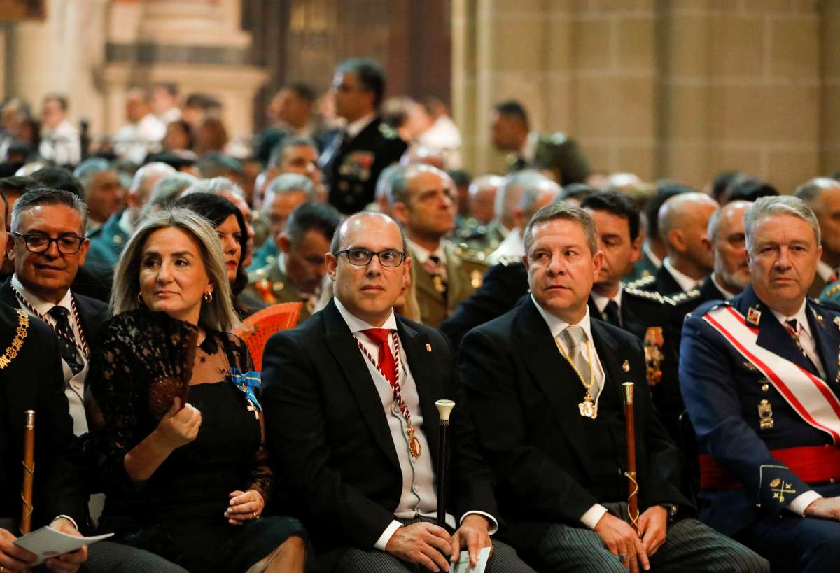 Ni el sol pudo con la fe: Toledo se vuelca con la Custodia de Arfe