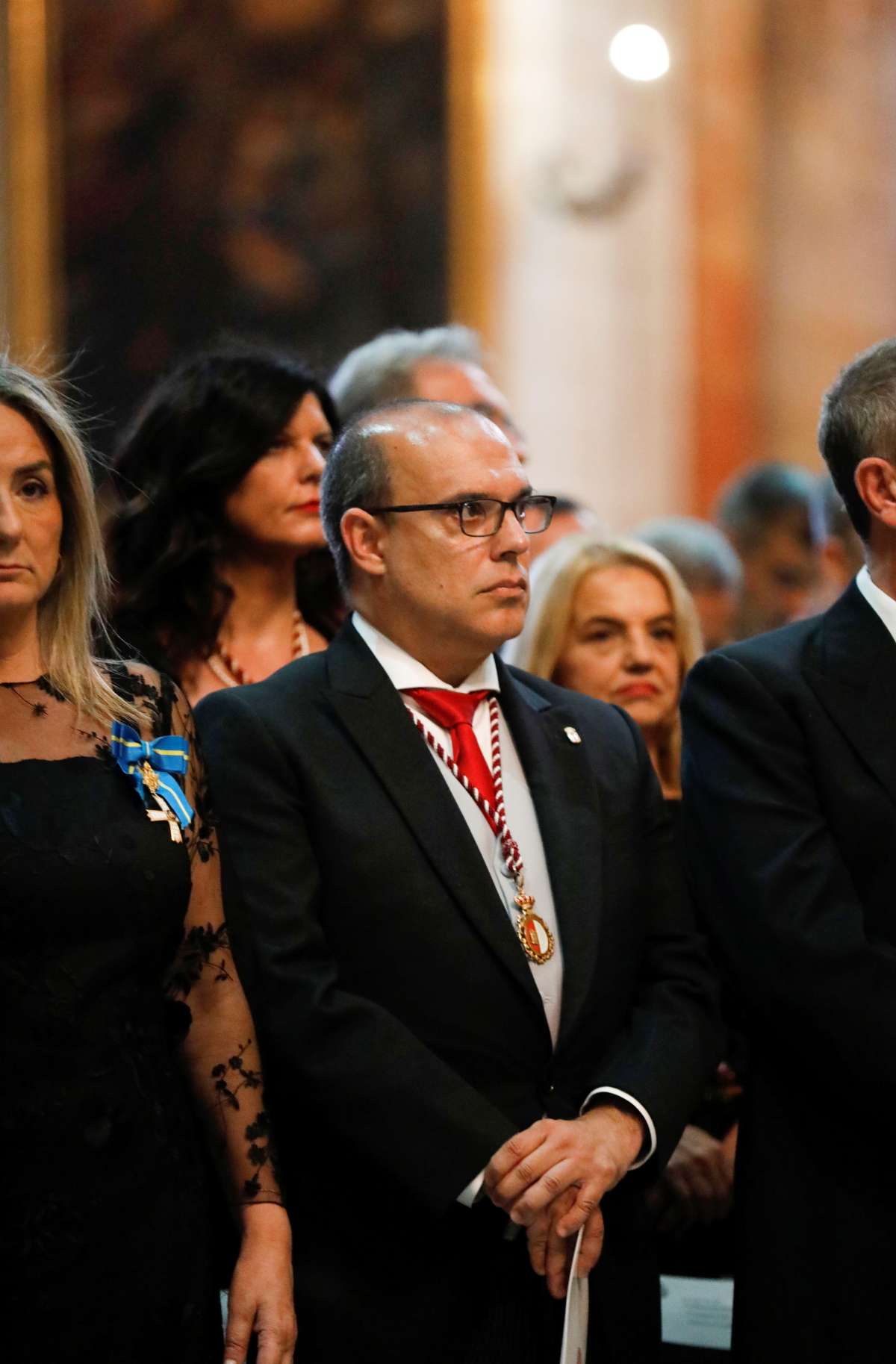 Ni el sol pudo con la fe: Toledo se vuelca con la Custodia de Arfe