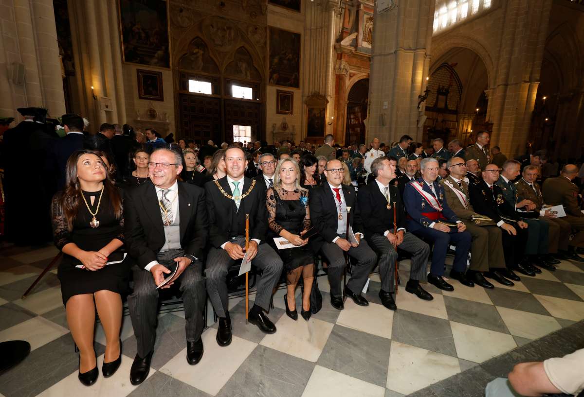 Ni el sol pudo con la fe: Toledo se vuelca con la Custodia de Arfe