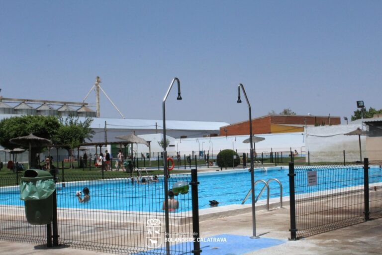 Los vecinos de Bolaños de Calatrava ya pueden disfrutar de la piscina municipal