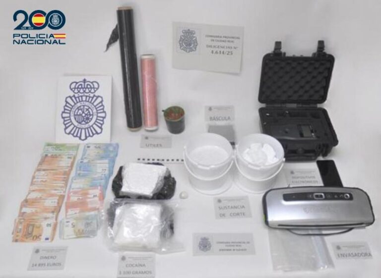 Detenidos en Alcázar de San Juan por vender cocaína oculta en vehículos caleteados