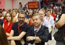 El PSOE de Castilla-La Mancha lamenta la “desconsideración” de Ferraz hacia Page y defiende su derecho a discrepar