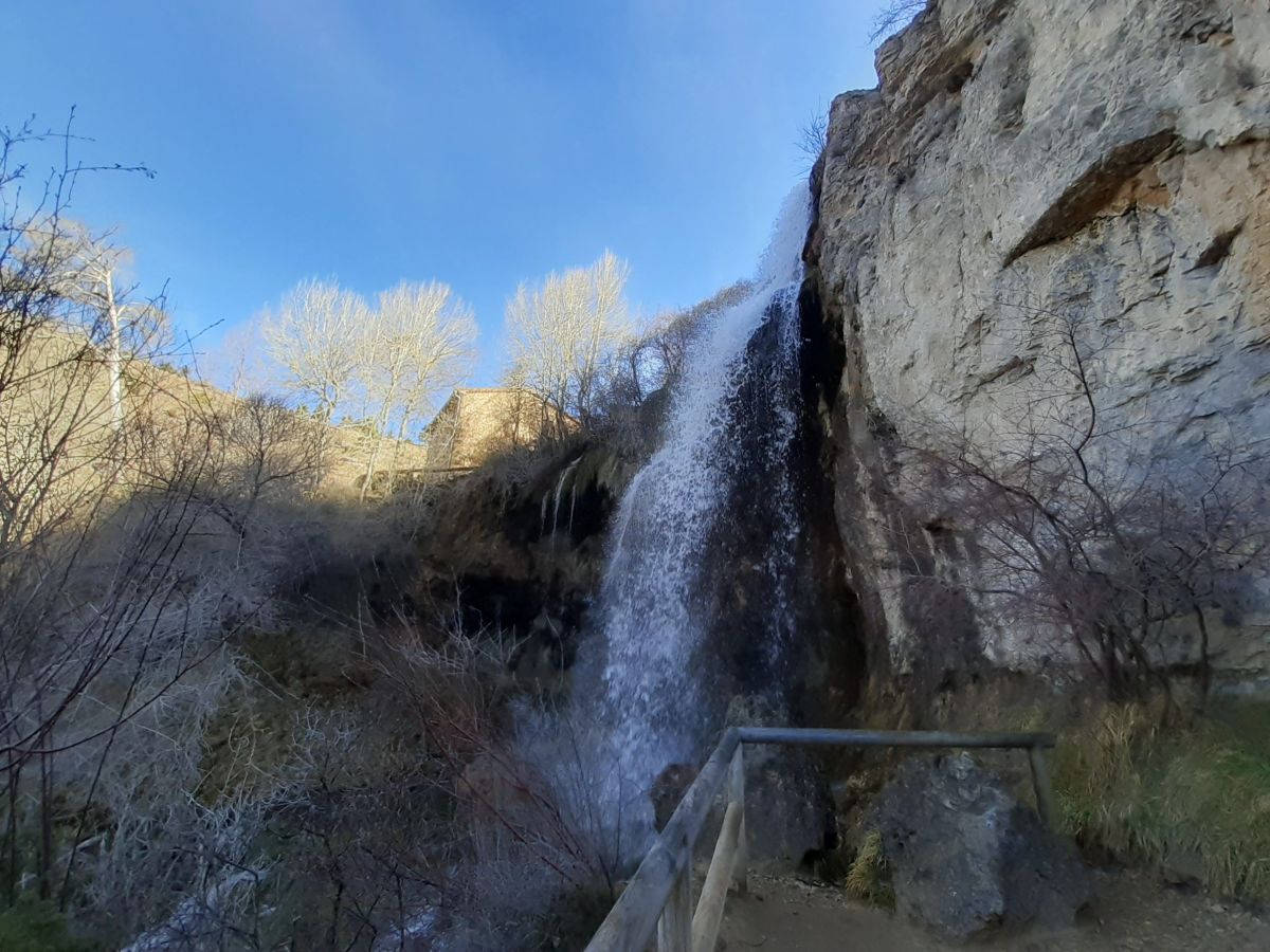 El paraíso en Castilla-La Mancha: 8 cascadas para refrescarse en la naturaleza este verano