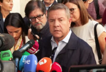 García-Page: «La única salida que no puede tener el PSOE es esconder la cabeza debajo del ala»