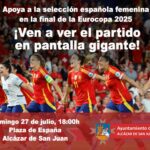 Una pantalla grande para retransmitir la final de la Eurocopa Femenina en Alcázar de San Juan