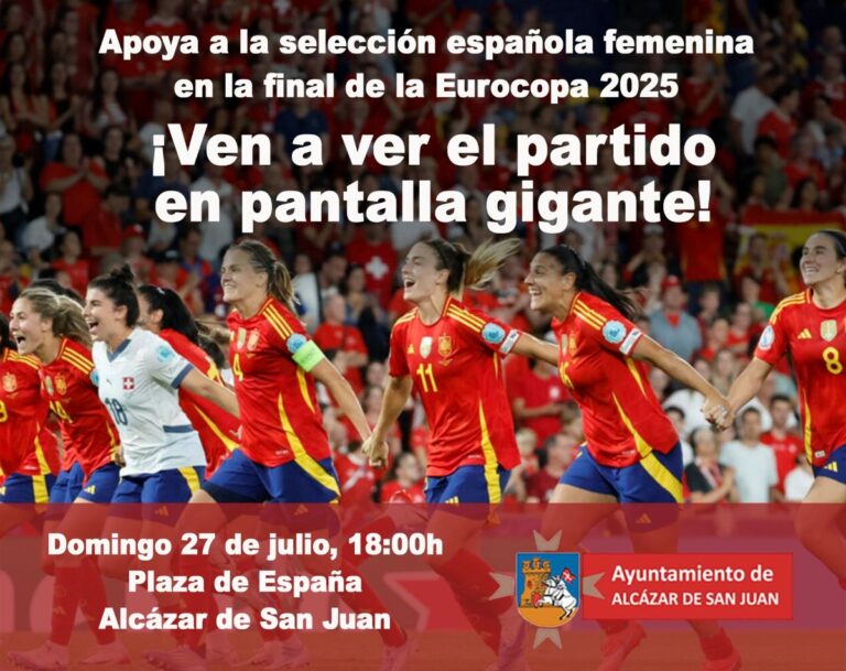Una pantalla grande para retransmitir  la final de la Eurocopa Femenina en Alcázar de San Juan