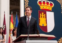 Page cumple 10 años al frente de Castilla-La Mancha en medio de su distanciamiento con Pedro Sánchez