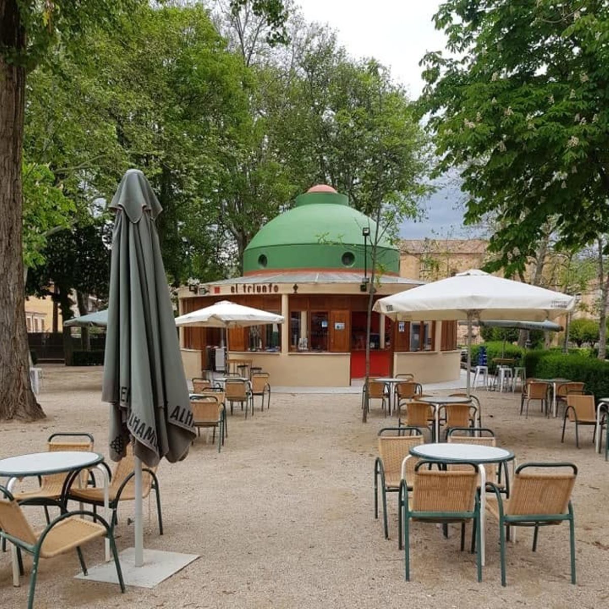 Cinco rincones ideales para comer en verano en Castilla-La Mancha: terrazas junto al río y ambiente de chiringuito