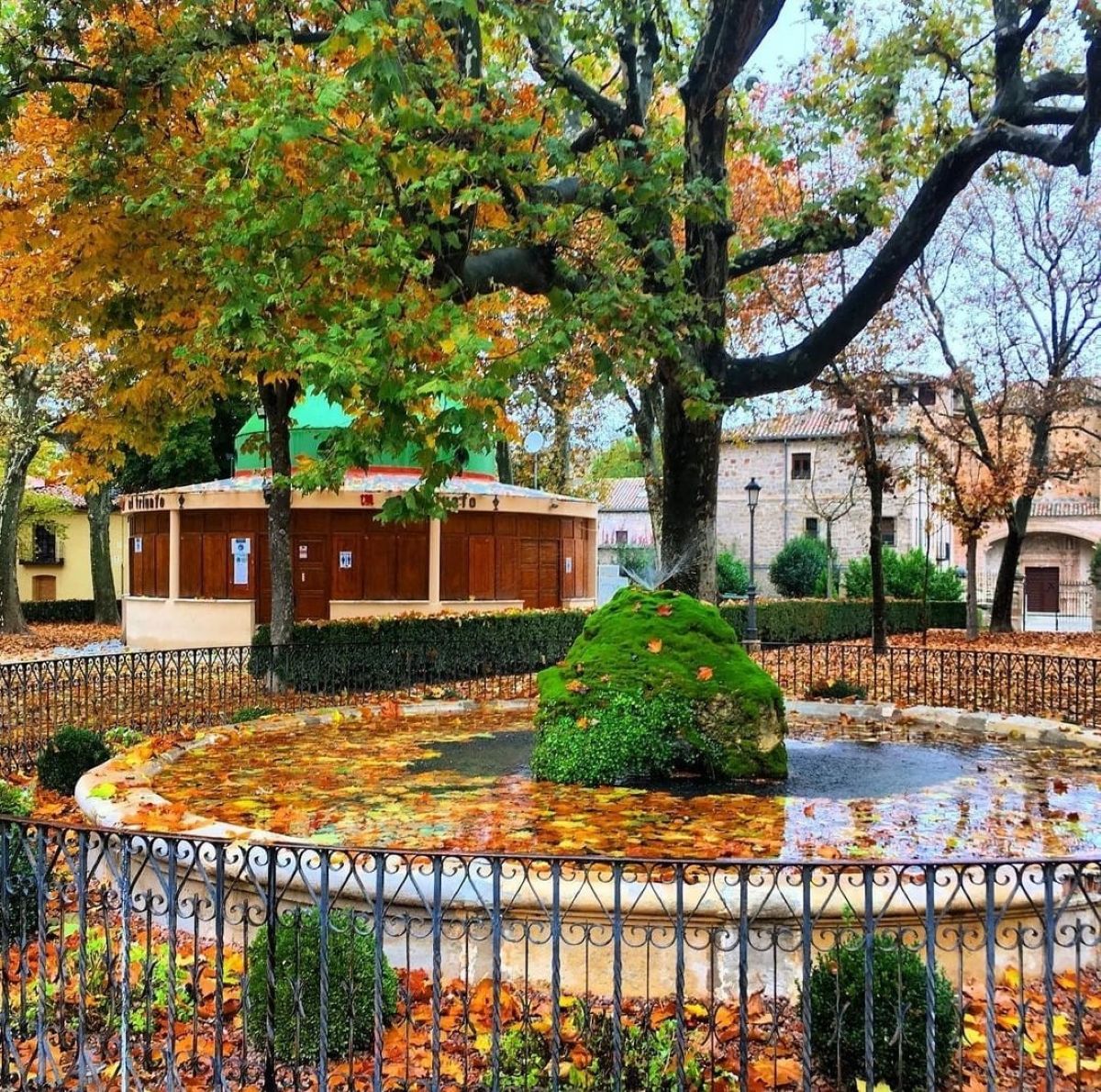 Cinco rincones ideales para comer en verano en Castilla-La Mancha: terrazas junto al río y ambiente de chiringuito