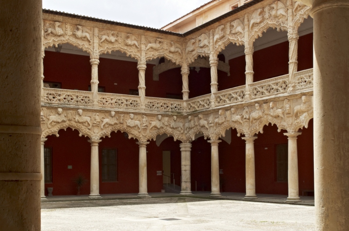 El Palacio del Infantado: La "Alhambra" de C-M que fue sede de dos bodas de la realeza