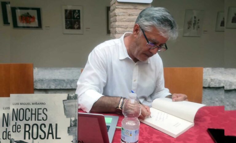 «Noches de Rosal», una de las lecturas imprescindibles para este verano