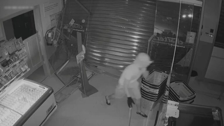 Robaban de madrugada y usaban extintores para borrar las huellas en Cuenca y Toledo
