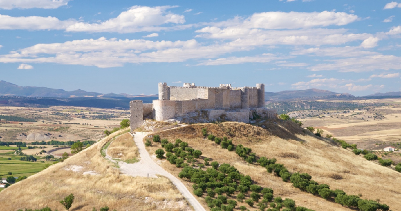 El castillo de Guadalajara que quiso honrar al Cid: descubre la fortaleza de Jadraque