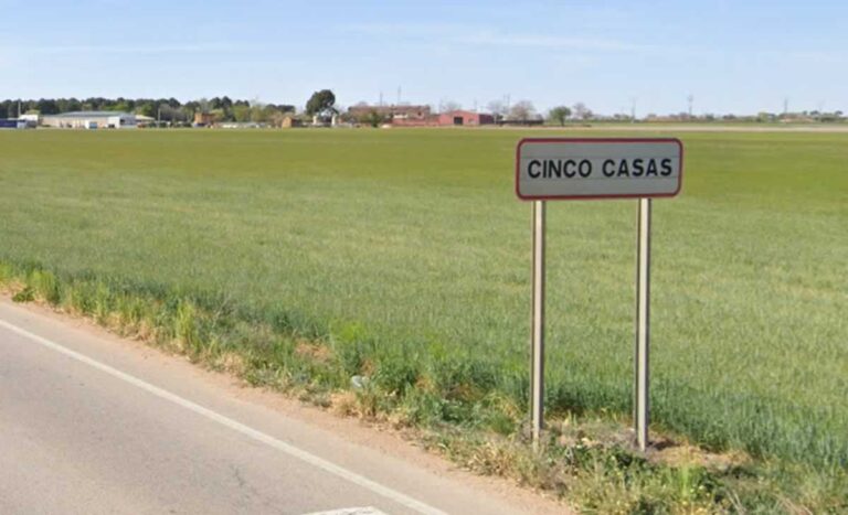 Detenidos tres hombres por varios robos con violencia en Cinco Casas