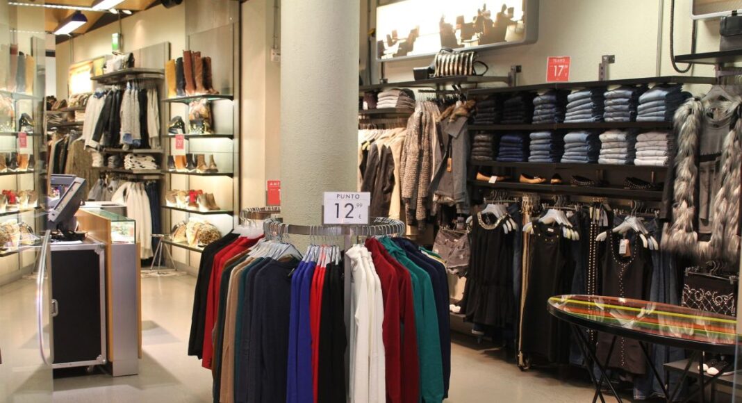 comercio minorista, tiendas, ropa