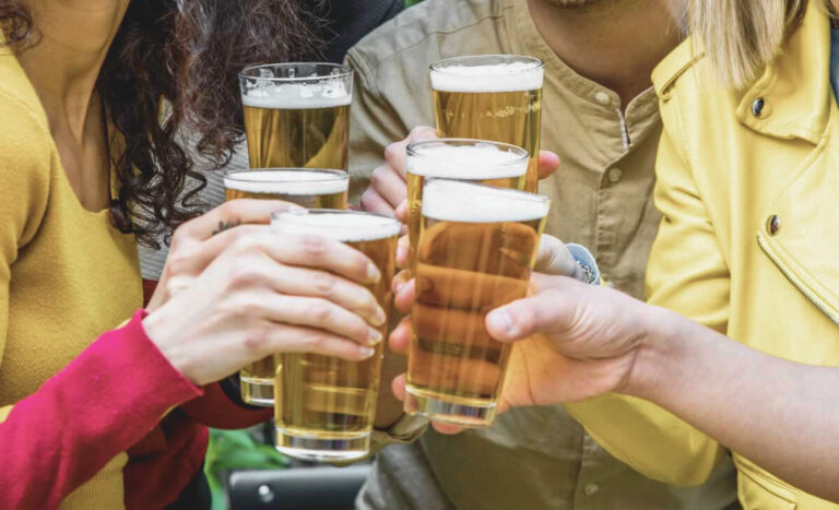 Nos vamos ‘de cañas’: ocho marcas de cervezas «made in» Castilla-La Mancha