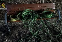 Pillados robando cable del alumbrado público en Alovera