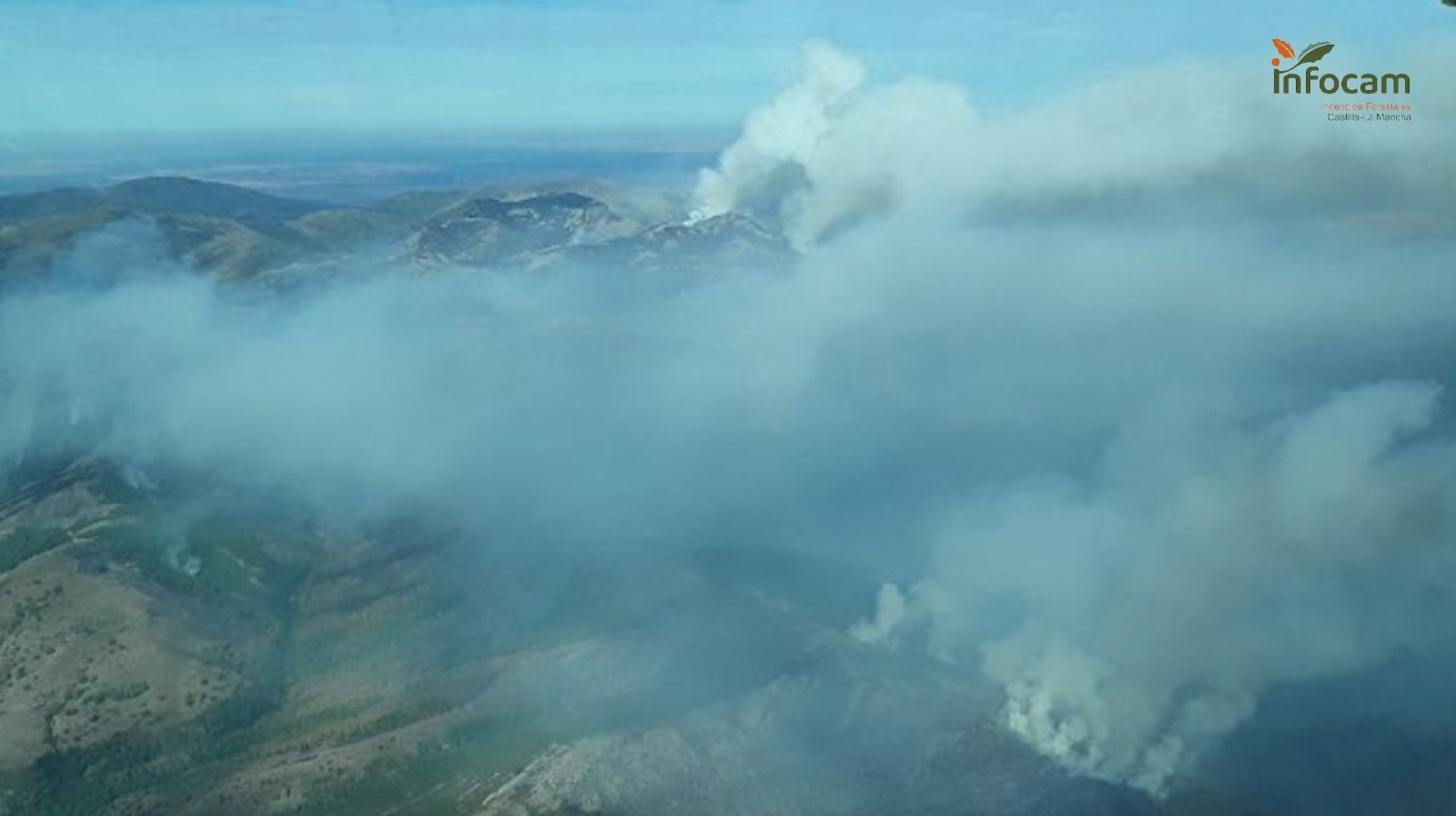 El incendio de Peñalba de la Sierra alcanza las 2.000 hectáreas y mantiene el Nivel 2 de alerta