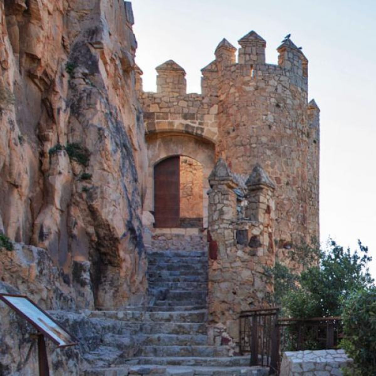 El Castillo de Almansa, una fortaleza que casi fue demolida y hoy es una joya de Albacete