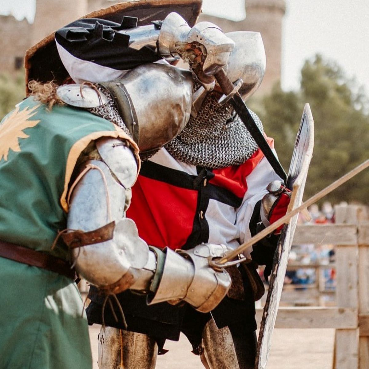 Armaduras y espadas de 30 kg: un castillo de Cuenca acogerá este finde un combate medieval