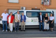 Valverde entrega una furgoneta al centro ocupacional de AFAS en Bolaños de Calatrava