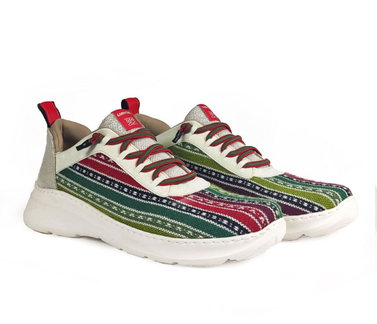 Las "gambiteras", las zapatillas con ADN manchego que lucen tradición y comodidad
