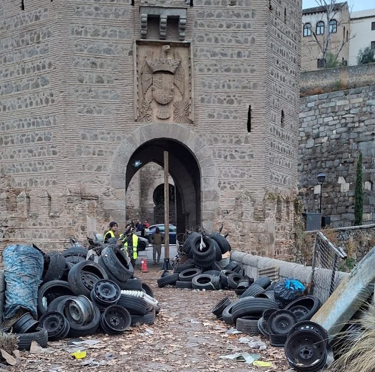 Los zombies "invaden" Toledo en la grabación de la nueva temporada de 'The Walking Dead'