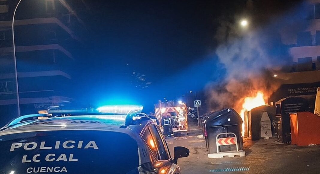 Incendio contenedor en Cuenca