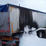 Los bomberos de Almadén sofocan un incendio en un camión de abono