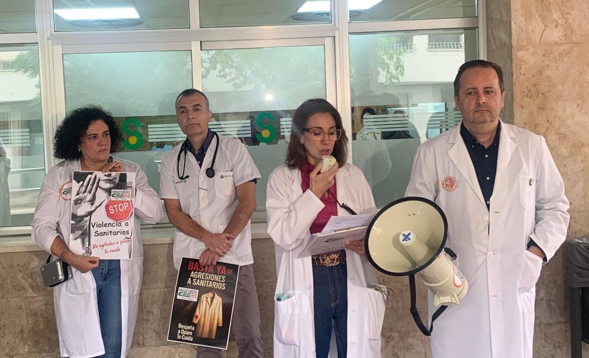 El personal sanitario del hospital de Manzanares condena las agresiones a sanitarios