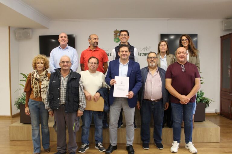 Bolaños de Calatrava renueva su compromiso con las entidades locales mediante nuevos convenios